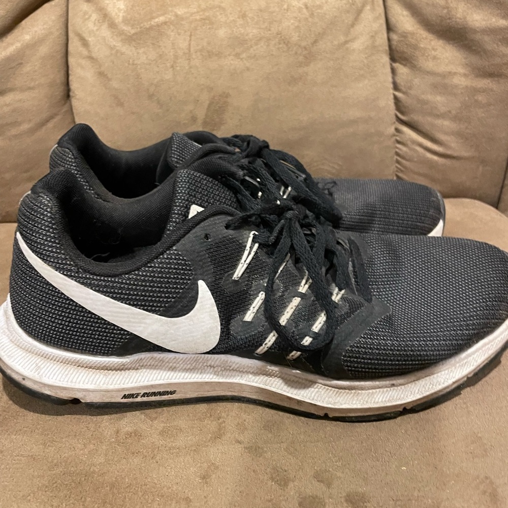 Nike run swift